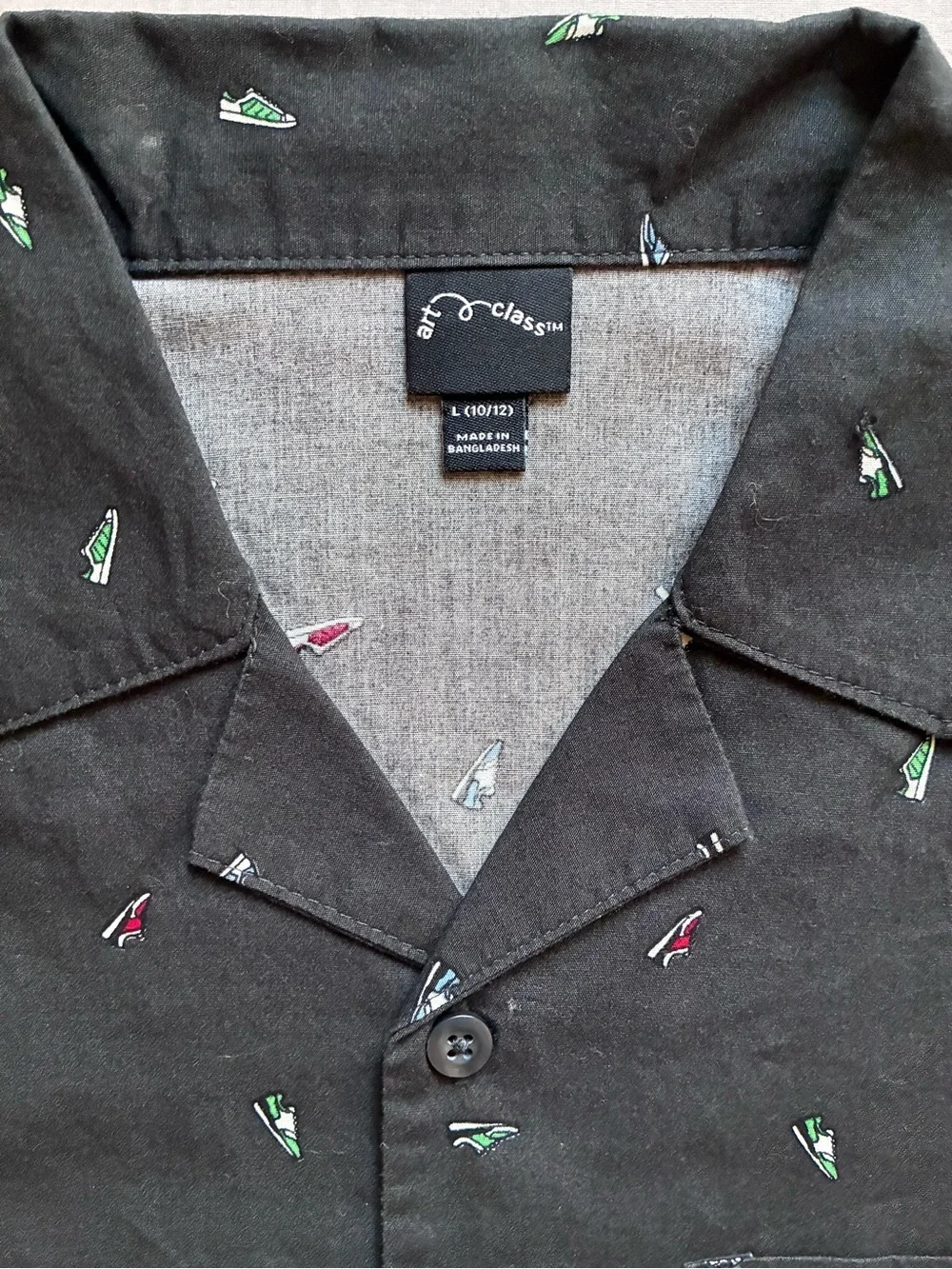 NEW art class Black Short-Sleeve Button-Down Shirt with miniature sneaker print
